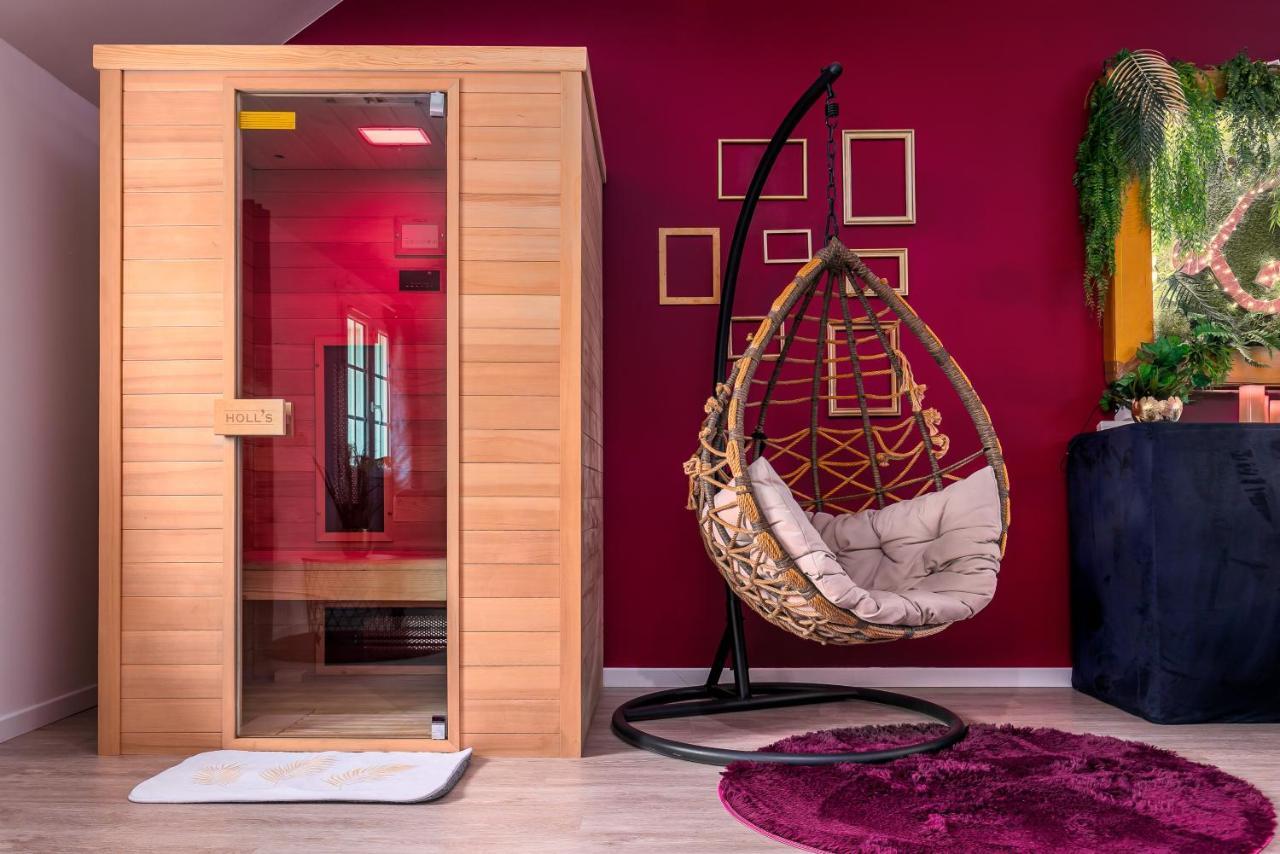 Suite L'Echappee - Maison Romantique - Spa & Sauna Privatif- Pole Dance - Lit Rond Avec Miroir Au Plafond Pezarches Luaran gambar