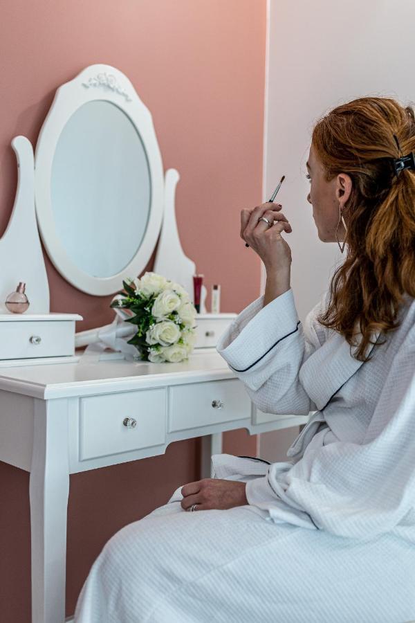 Suite L'Echappee - Maison Romantique - Spa & Sauna Privatif- Pole Dance - Lit Rond Avec Miroir Au Plafond Pezarches Luaran gambar